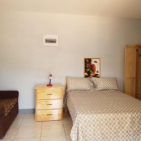 Sunburst Apartment Arnos Vale Bagian luar foto