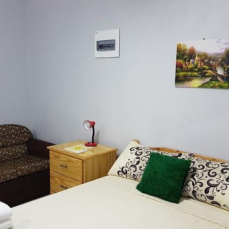 Sunburst Apartment Arnos Vale Bagian luar foto