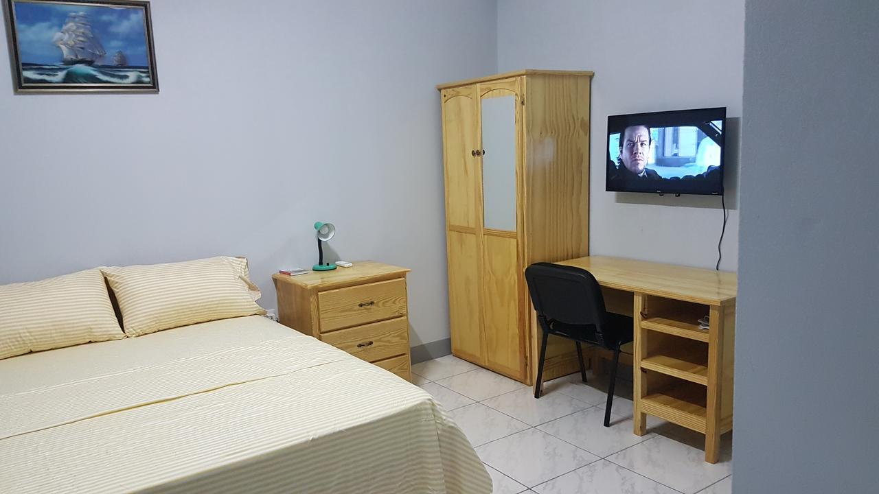 Sunburst Apartment Arnos Vale Bagian luar foto